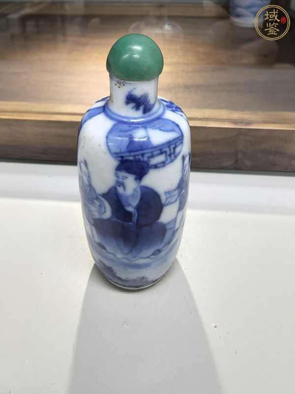 古玩陶瓷教子圖青花鼻煙壺真品鑒賞圖