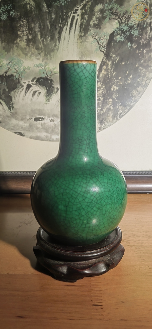古玩陶瓷綠哥釉天球瓶真品鑒賞圖