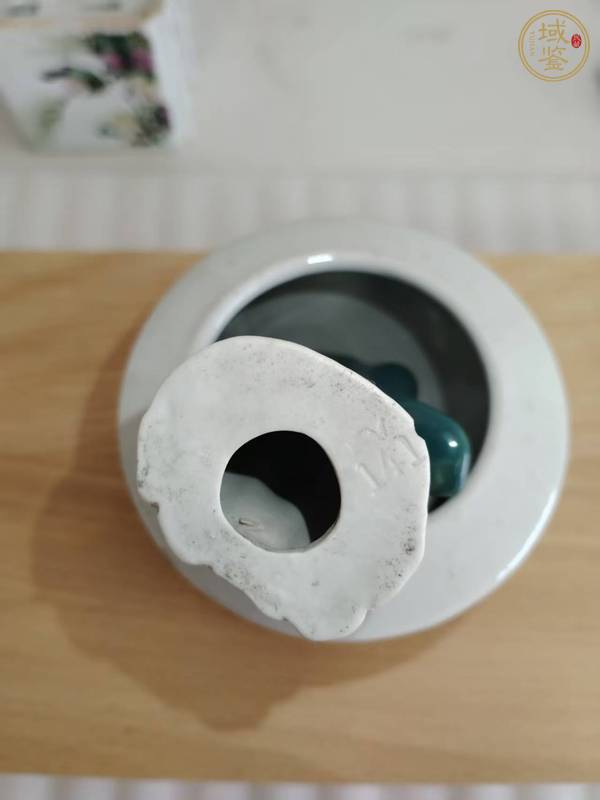 古玩陶瓷人物塑像真品鑒賞圖