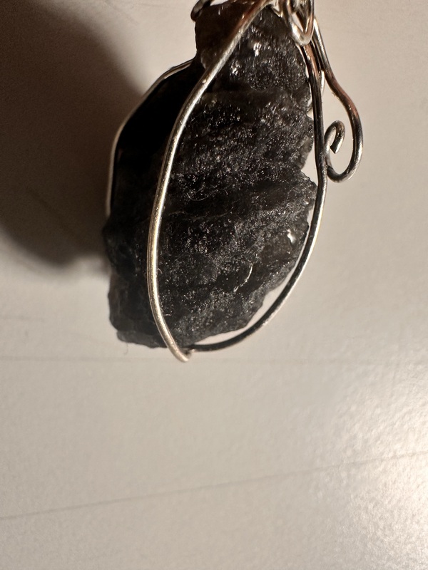 古玩雜項隕石吊墜拍賣,當前價格100元