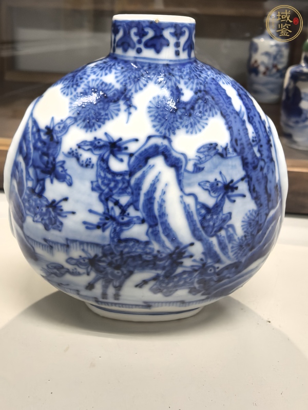 古玩陶瓷鹿紋青花鼻煙壺真品鑒賞圖