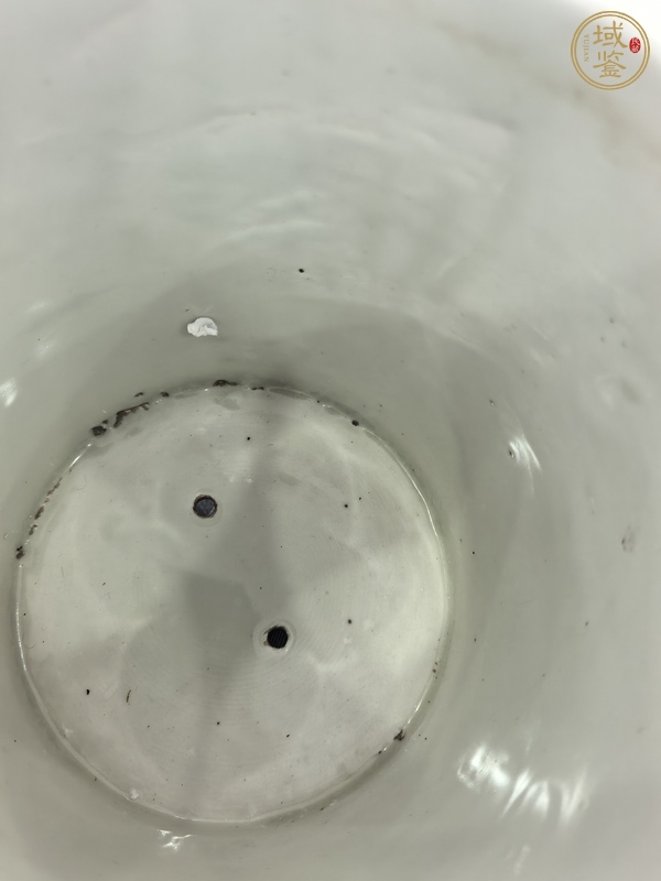 古玩粉彩花卉紋花盆真品鑒賞圖