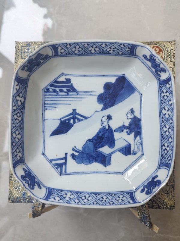 古玩陶瓷高士圖青花盤(pán)拍賣(mài)，當(dāng)前價(jià)格10000元