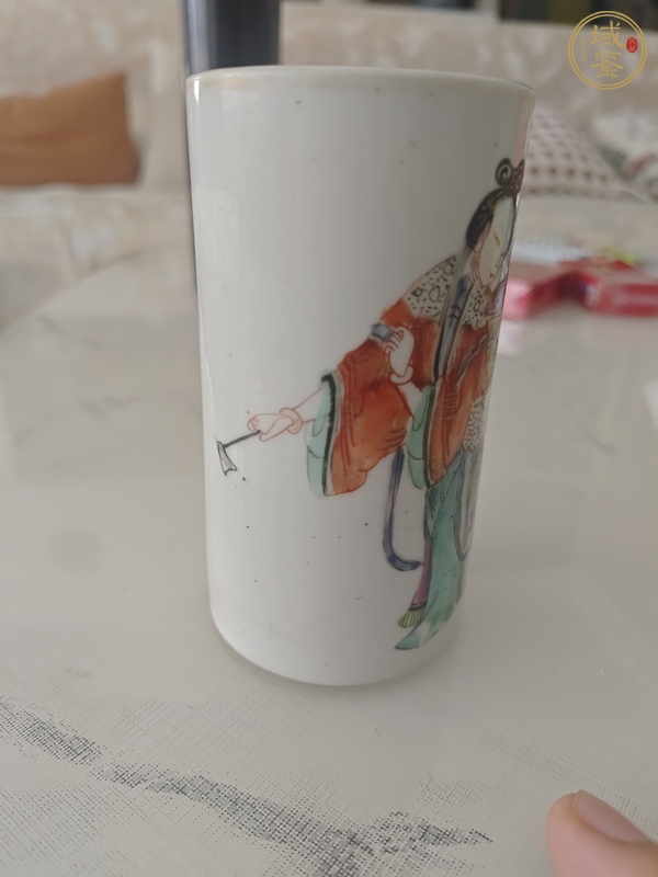 古玩陶瓷麻姑獻(xiàn)壽粉彩筆筒真品鑒賞圖