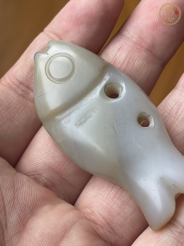 古玩玉器瑪瑙魚型件真品鑒賞圖