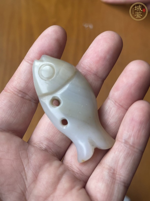 古玩玉器瑪瑙魚型件真品鑒賞圖