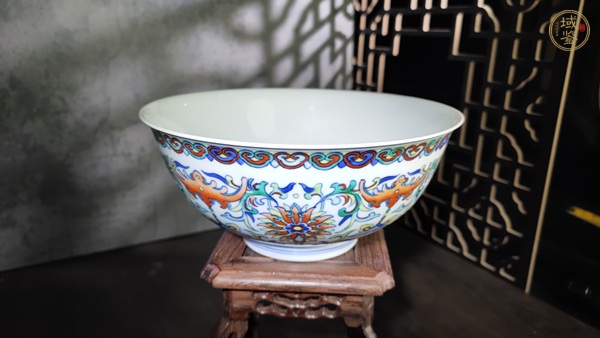 古玩陶瓷青花斗彩福壽花卉紋碗真品鑒賞圖