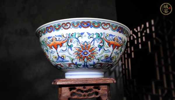 古玩陶瓷青花斗彩福壽花卉紋碗真品鑒賞圖