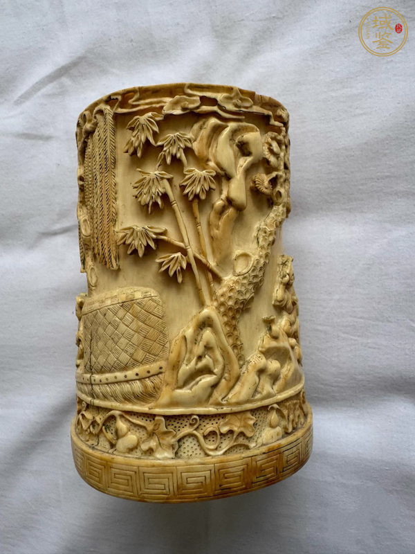 古玩雜項牙雕筆筒真品鑒賞圖