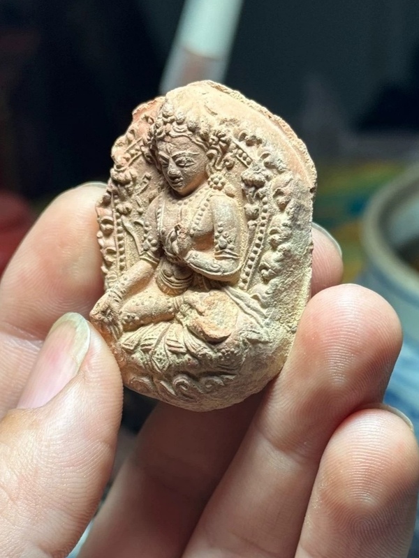 古玩雜項明清.白度母擦擦(觀世音菩薩化身)拍賣，當前價格0元