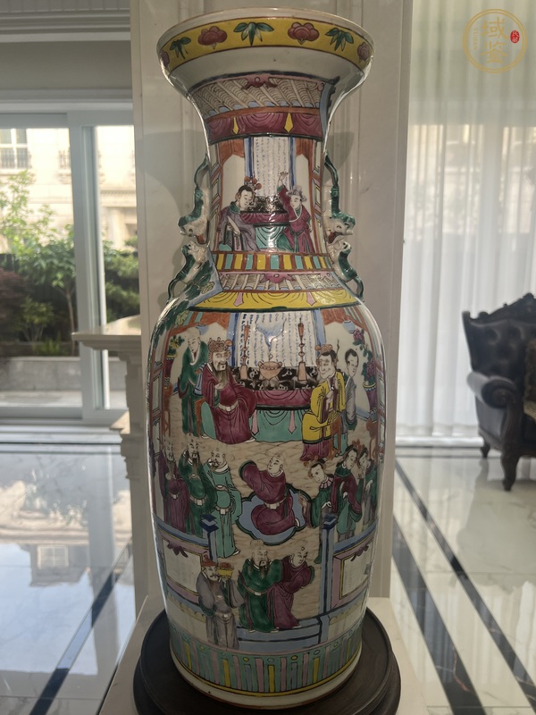 古玩陶瓷粉彩人物故事雙耳瓶真品鑒賞圖