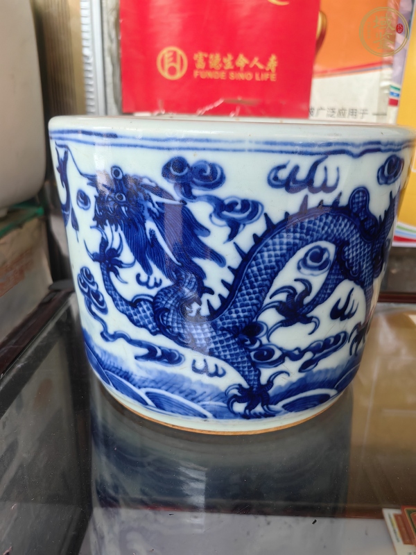 古玩陶瓷青花圈足筒式香爐真品鑒賞圖