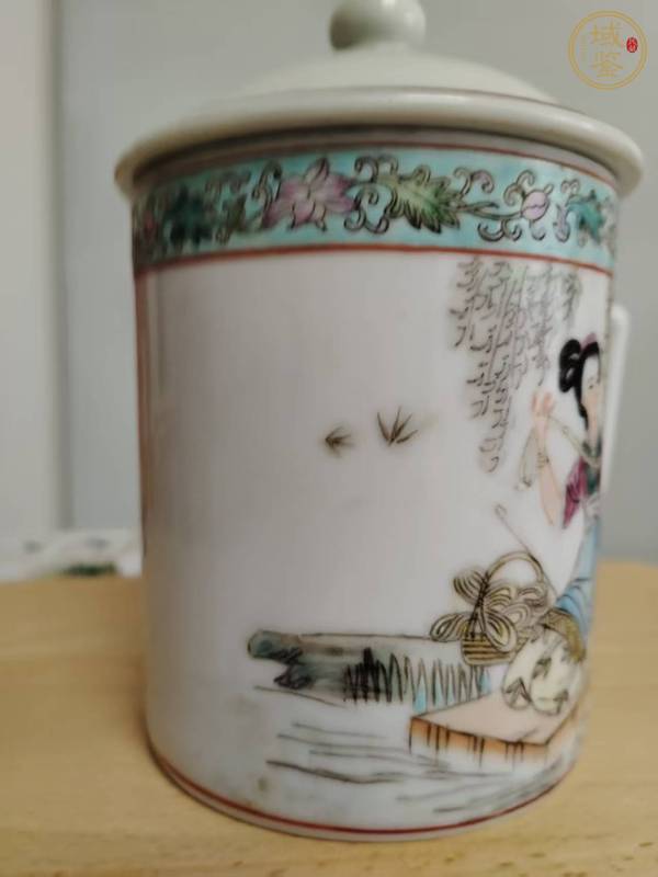 古玩陶瓷人物紋執(zhí)杯真品鑒賞圖