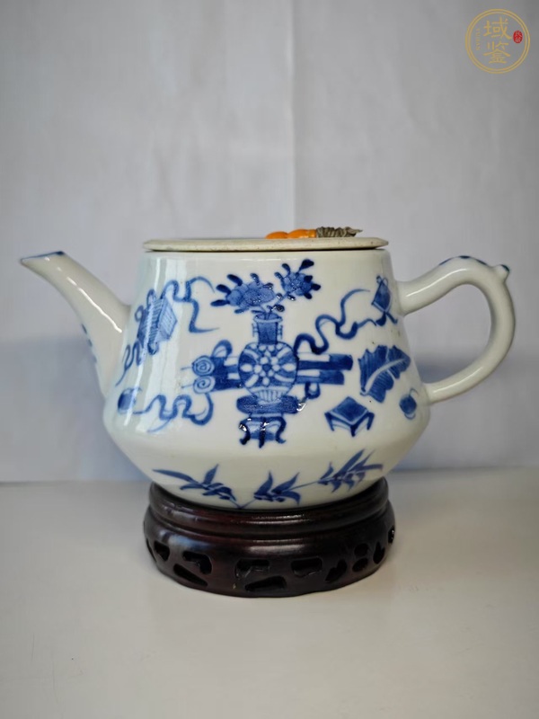 古玩陶瓷青花博古圖茶壺真品鑒賞圖