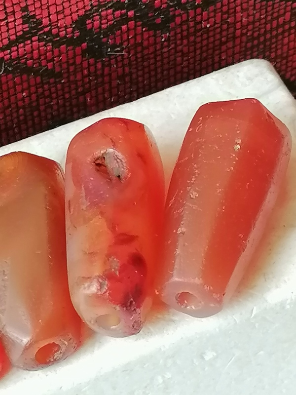 古玩玉器老紅瑪瑙多棱珠4顆拍賣，當前價格118元