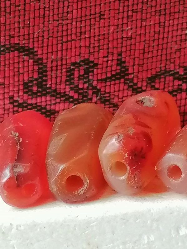 古玩玉器老紅瑪瑙多棱珠4顆拍賣，當前價格118元