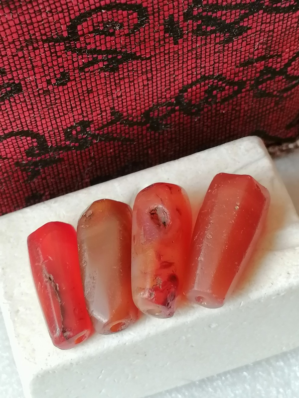 古玩玉器老紅瑪瑙多棱珠4顆拍賣，當前價格118元
