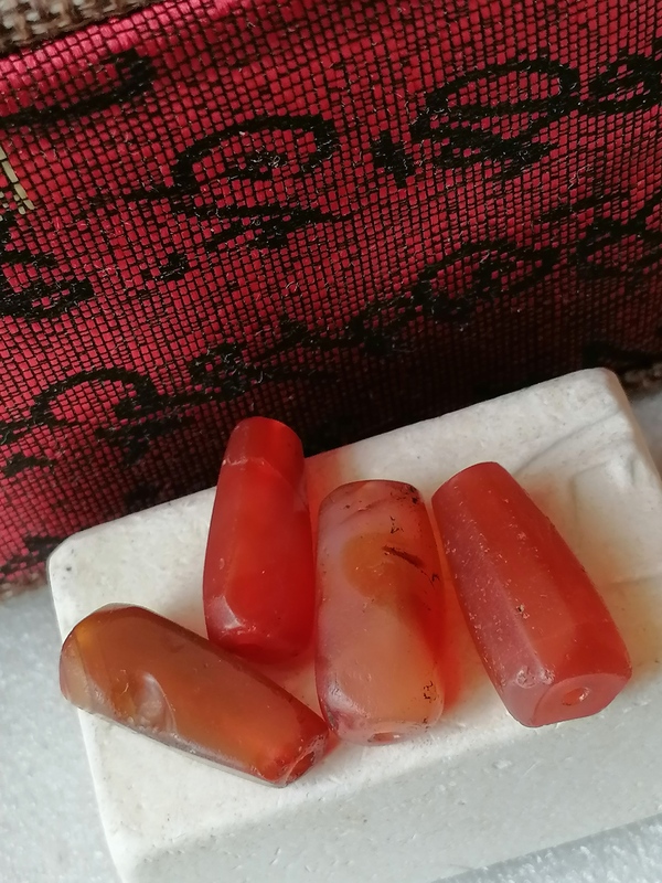 古玩玉器老紅瑪瑙多棱珠4顆拍賣，當前價格118元