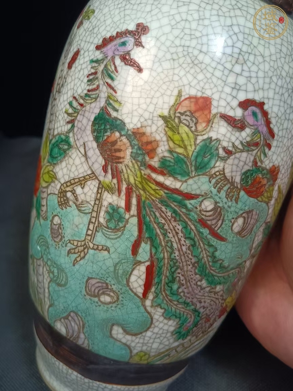 古玩陶瓷哥釉地鐵銹釉鳳凰牡丹紋瓶真品鑒賞圖