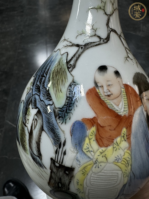 古玩陶瓷粉彩人物故事紋蒜頭瓶真品鑒賞圖
