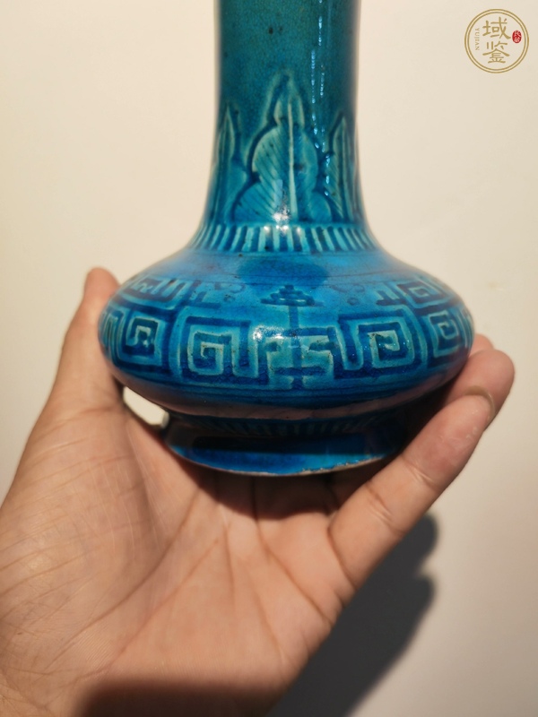 古玩陶瓷孔雀藍(lán)釉荸薺瓶真品鑒賞圖