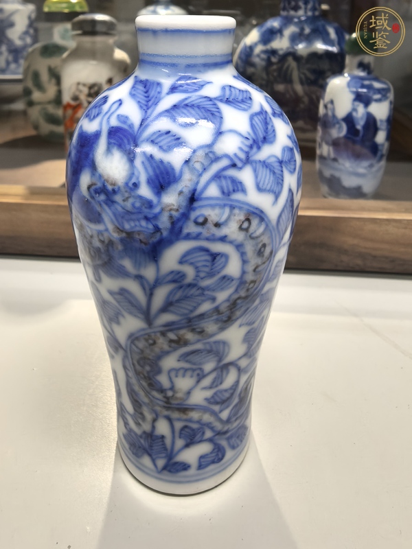 古玩陶瓷青花釉里紅龍穿花卉梅瓶鼻煙壺真品鑒賞圖