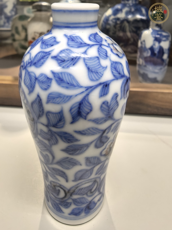 古玩陶瓷青花釉里紅龍穿花卉梅瓶鼻煙壺真品鑒賞圖