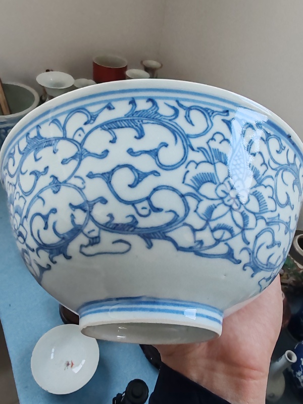 古玩陶瓷清中期青花纏枝花卉紋碗拍賣，當(dāng)前價(jià)格880元