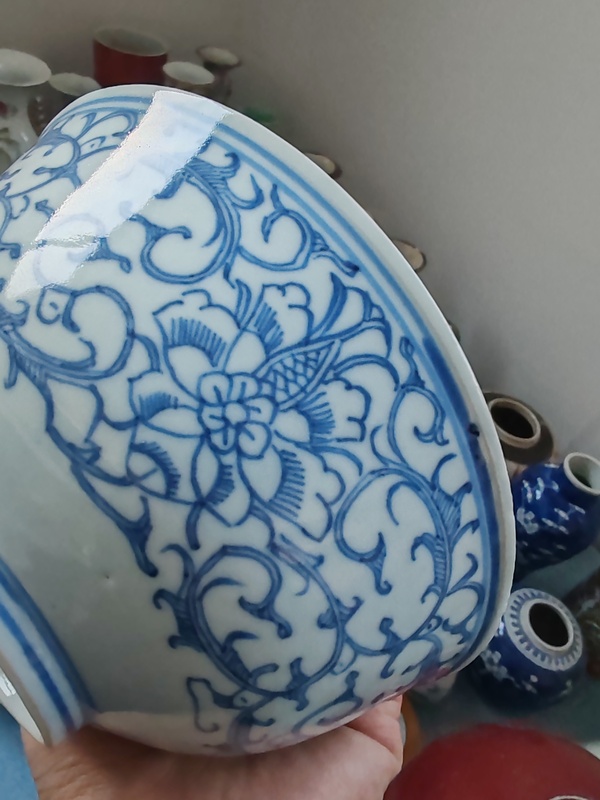 古玩陶瓷清中期青花纏枝花卉紋碗拍賣，當(dāng)前價(jià)格880元