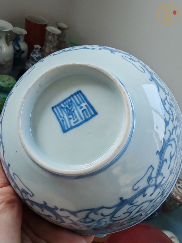 古玩陶瓷青花纏枝花卉紋碗真品鑒賞圖