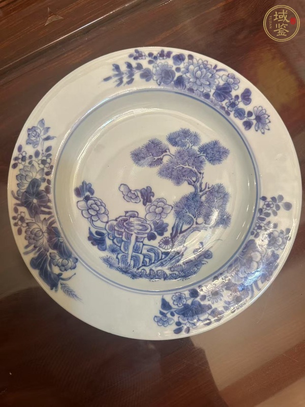 古玩陶瓷花卉紋青花盤真品鑒賞圖