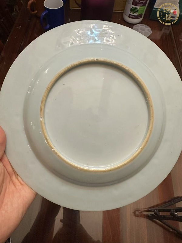 古玩陶瓷花卉紋青花盤真品鑒賞圖