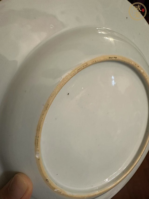 古玩陶瓷花卉紋青花盤真品鑒賞圖