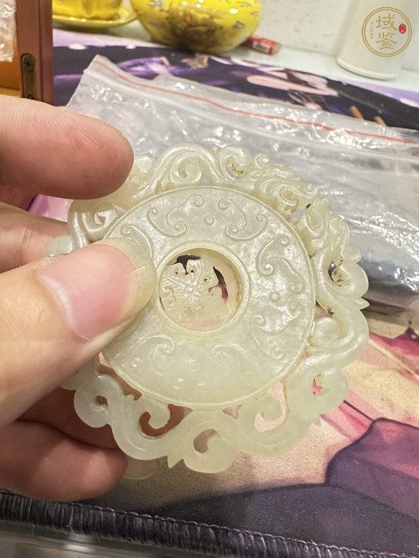 古玩陶瓷和田籽料轉心佩真品鑒賞圖