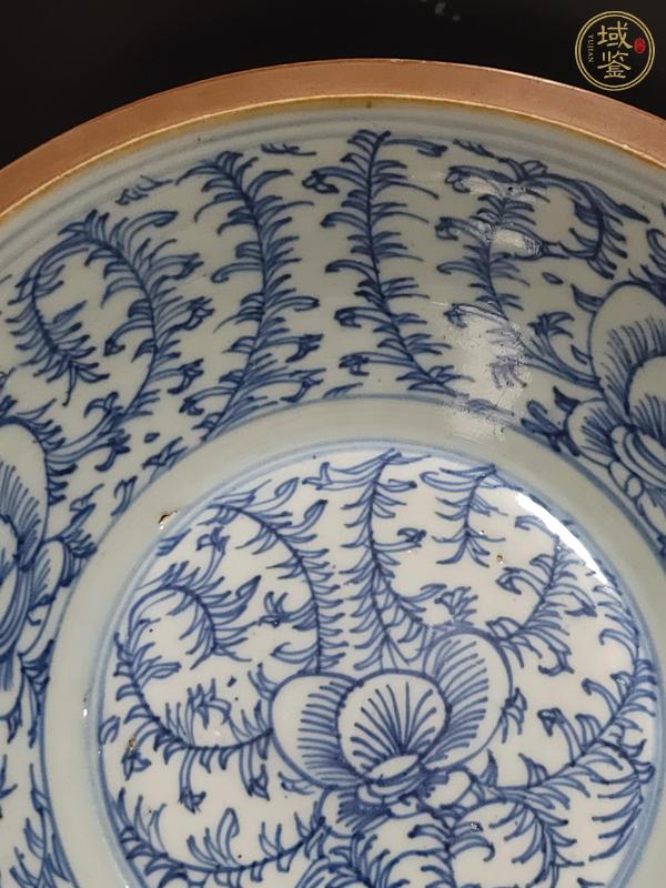 古玩陶瓷清中期紫金釉青花纏枝蓮紋盆真品鑒賞圖