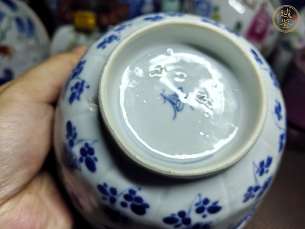 古玩陶瓷青花折枝花卉紋花口碗真品鑒賞圖