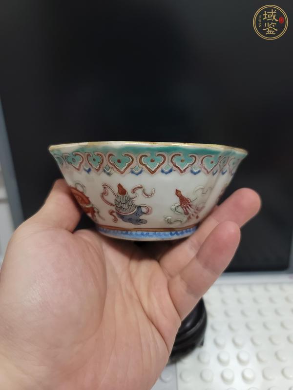 古玩陶瓷同治細(xì)路粉彩花口碗真品鑒賞圖