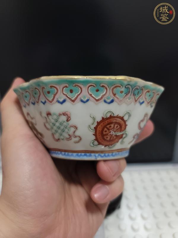 古玩陶瓷同治細(xì)路粉彩花口碗真品鑒賞圖
