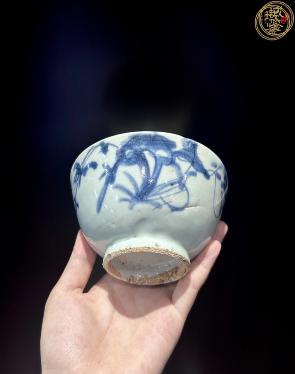 古玩陶瓷青花花卉紋茶碗真品鑒賞圖
