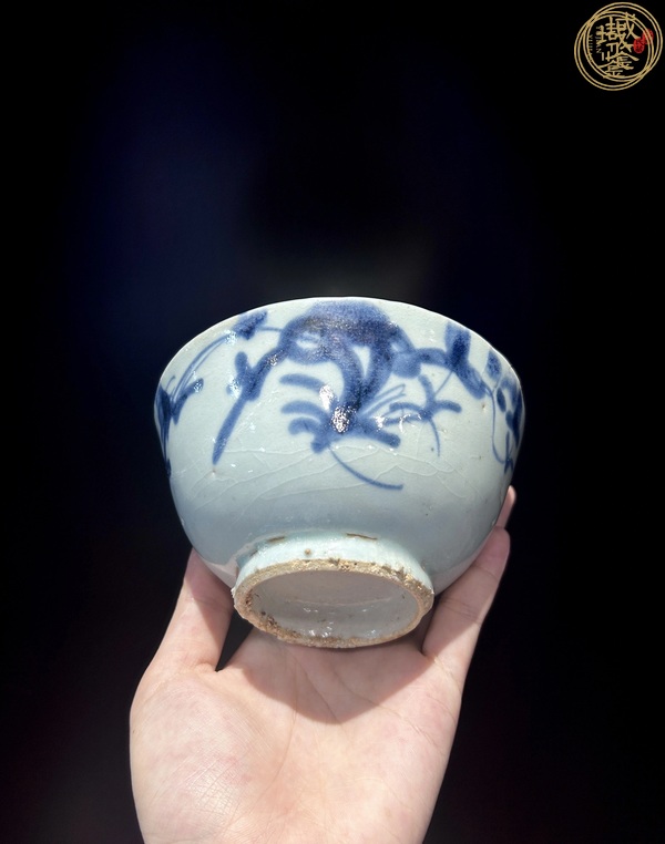 古玩陶瓷青花花卉紋茶碗真品鑒賞圖