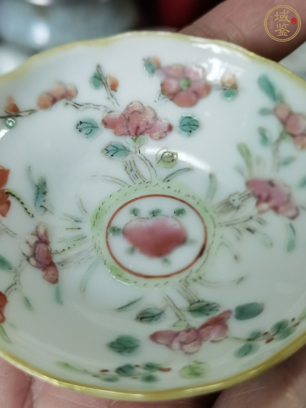 古玩陶瓷粉彩盤真品鑒賞圖