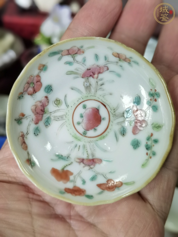 古玩陶瓷粉彩盤真品鑒賞圖