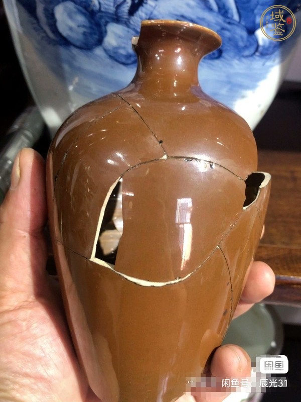 古玩陶瓷醬紅釉梅瓶標本真品鑒賞圖