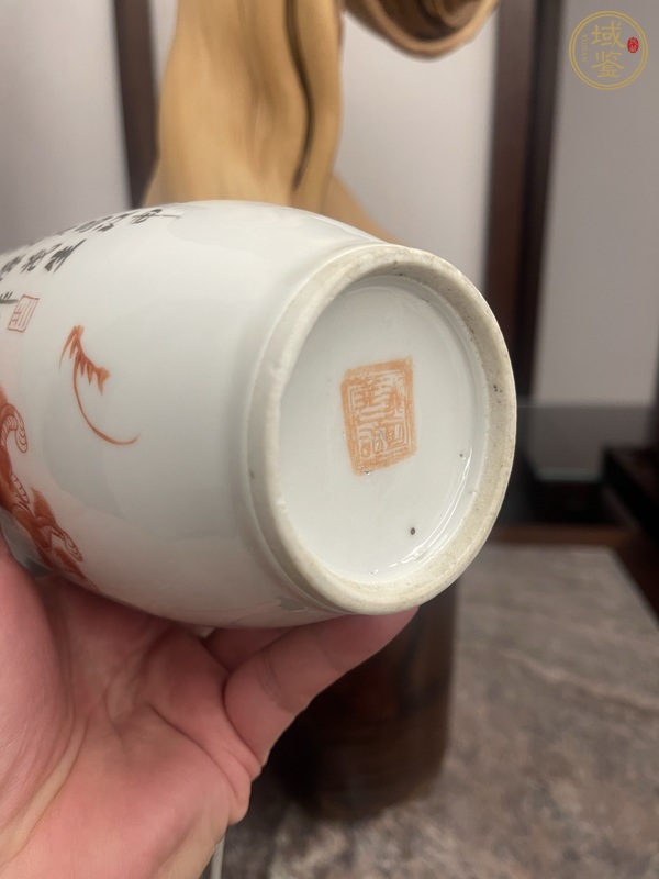 古玩陶瓷獅紋瓶真品鑒賞圖