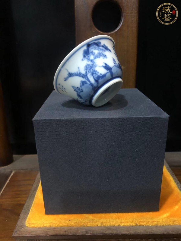 古玩山水人物紋青花杯真品鑒賞圖