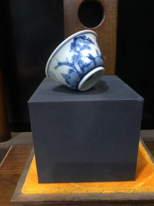 古玩轉(zhuǎn)賣（精品品茗杯）清·康熙·訪友圖·青花品茗杯拍賣，當(dāng)前價格456元