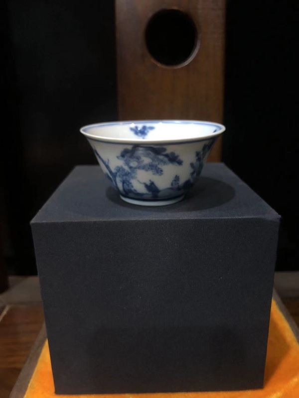 古玩陶瓷（精品品茗杯）清·康熙·訪友圖·青花品茗杯拍賣，當(dāng)前價(jià)格948元