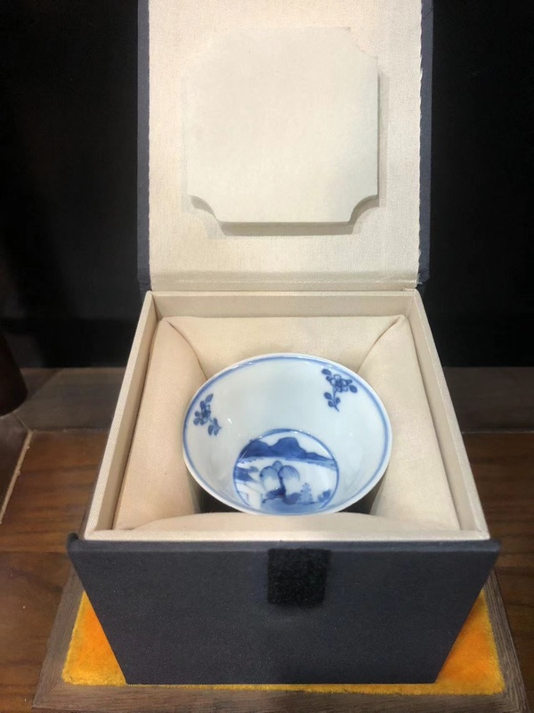 古玩陶瓷（精品品茗杯）清·康熙·訪友圖·青花品茗杯拍賣，當(dāng)前價(jià)格948元