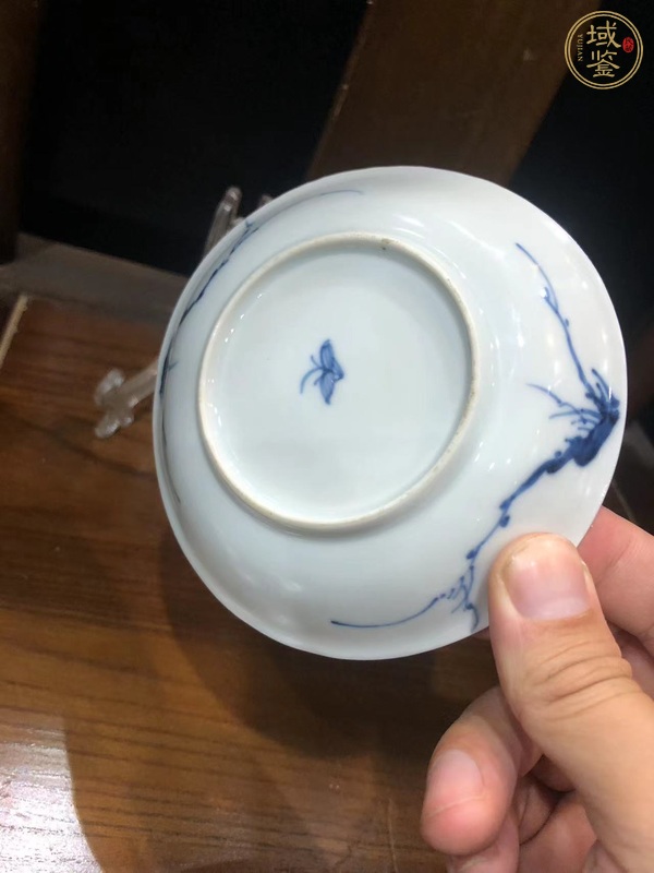 古玩陶瓷山水紋青花盤真品鑒賞圖