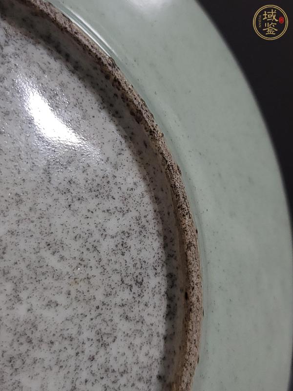 古玩陶瓷晚清豆青粉彩盤(pán)真品鑒賞圖